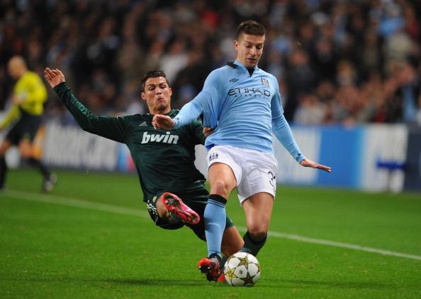 贾府球员努里心脏骤停后留下后遗症，家人：他现在能表达情绪