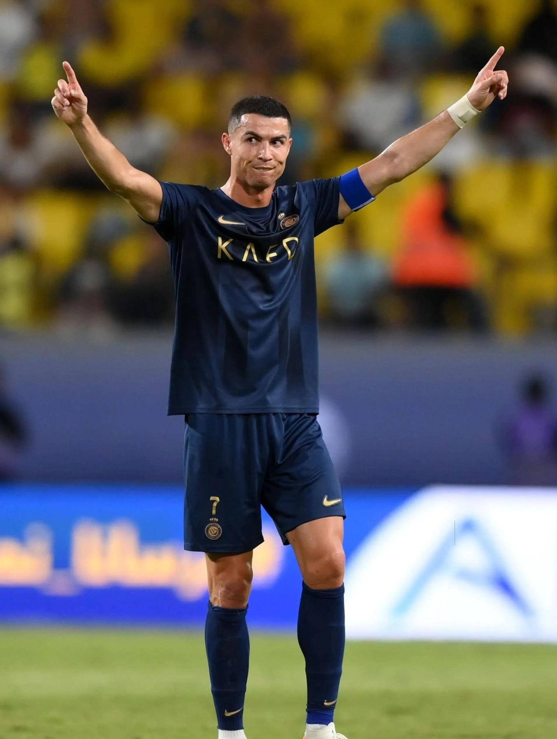 媒体面前情绪爆发，萨拉赫与利物浦会否重走C罗与曼联老路？