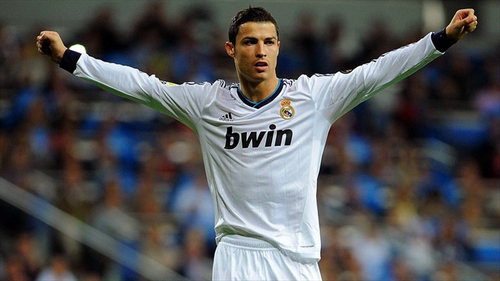 泰伦·卢：赛中我不知道哈登得了多少分，他在进攻端扛着我们