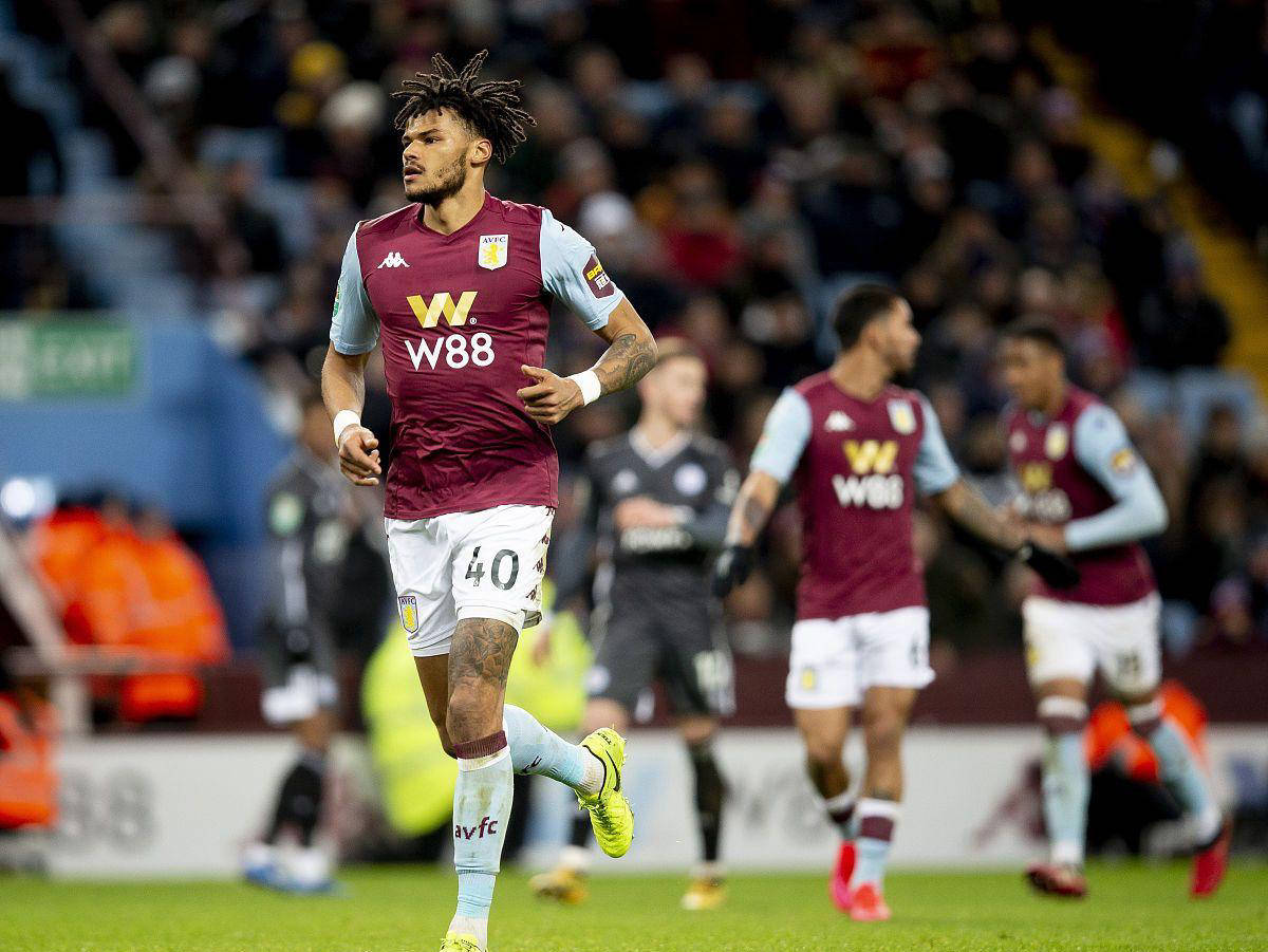 铜梁龙官方：下赛季球衣为主红客白，欢迎球迷投票27赛季球衣