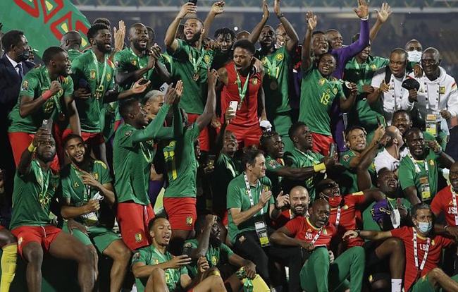 双子星状态火热！小波特连续三场得分30+，赵四再获三双