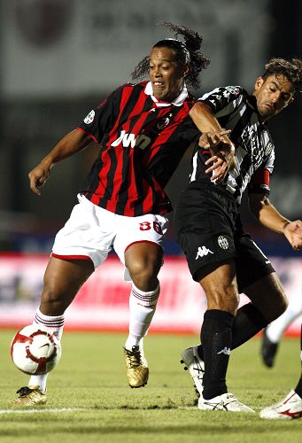 全市场：时隔半年后那不勒斯再次关注加纳乔，愿报价4500万欧